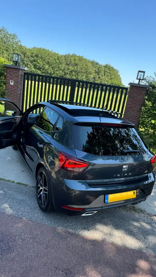 SEAT Ibiza 1.0 TSI FR-Pano-Dsg-Sfeer-Beats-Cam-Virt-Keyless — photo 1 of 12