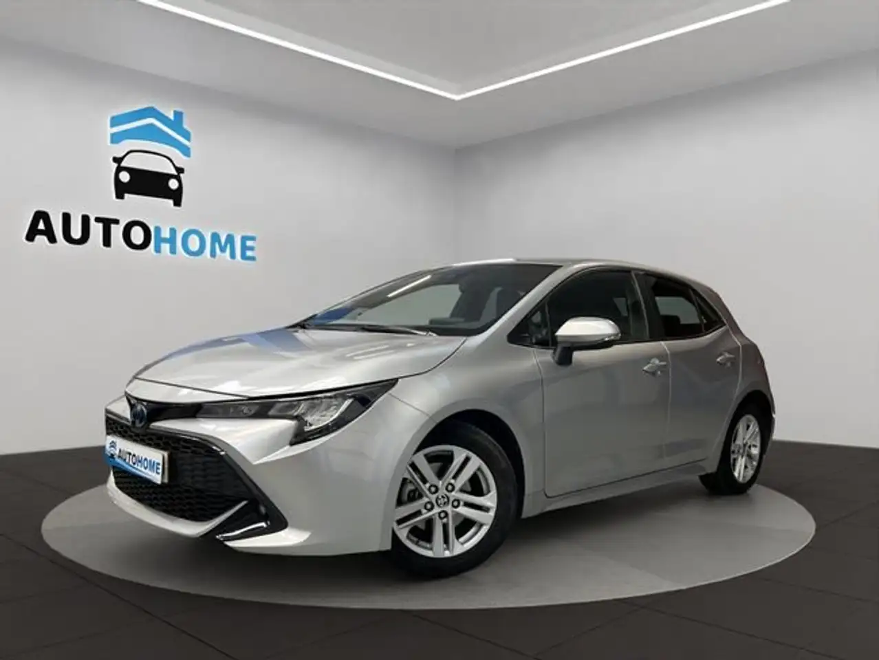 Toyota Corolla 1.8 125H ACTIVE TECH E-CVT — photo 1 of 30