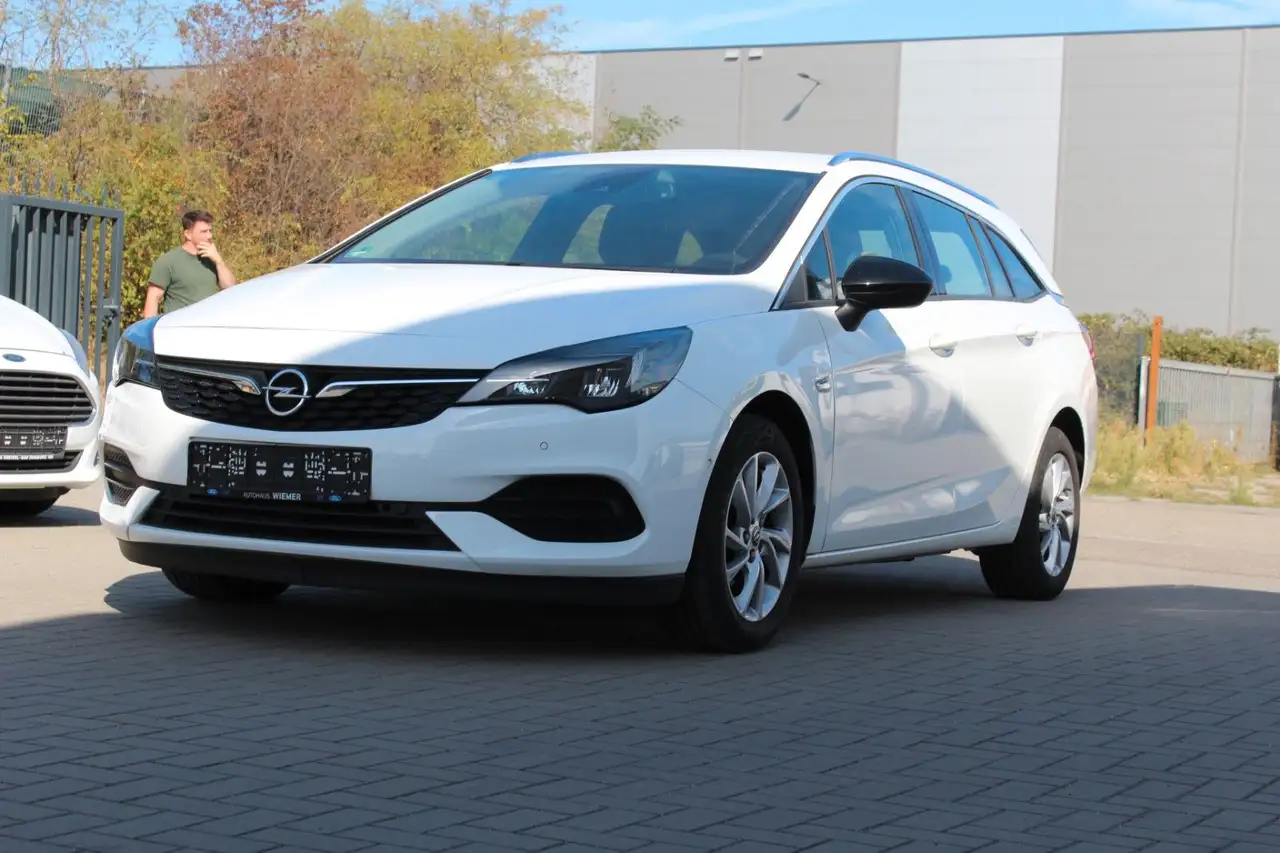 Opel Astra K Sports Tourer Elegance Start/Stop — photo 1 of 20
