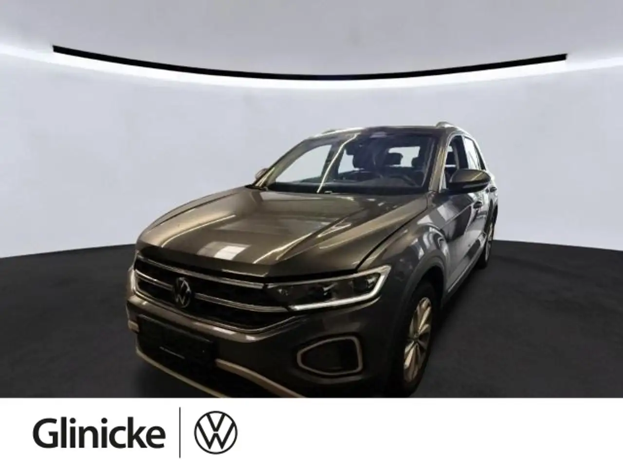 Volkswagen T-Roc Style 1.5 TSI DSG, RFK, NAVI — photo 1 of 2