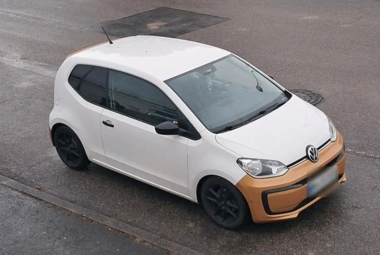 Volkswagen up! VW Up! SPORT / FK Gewindefahrwerk / 8-fach — photo 1 of 12