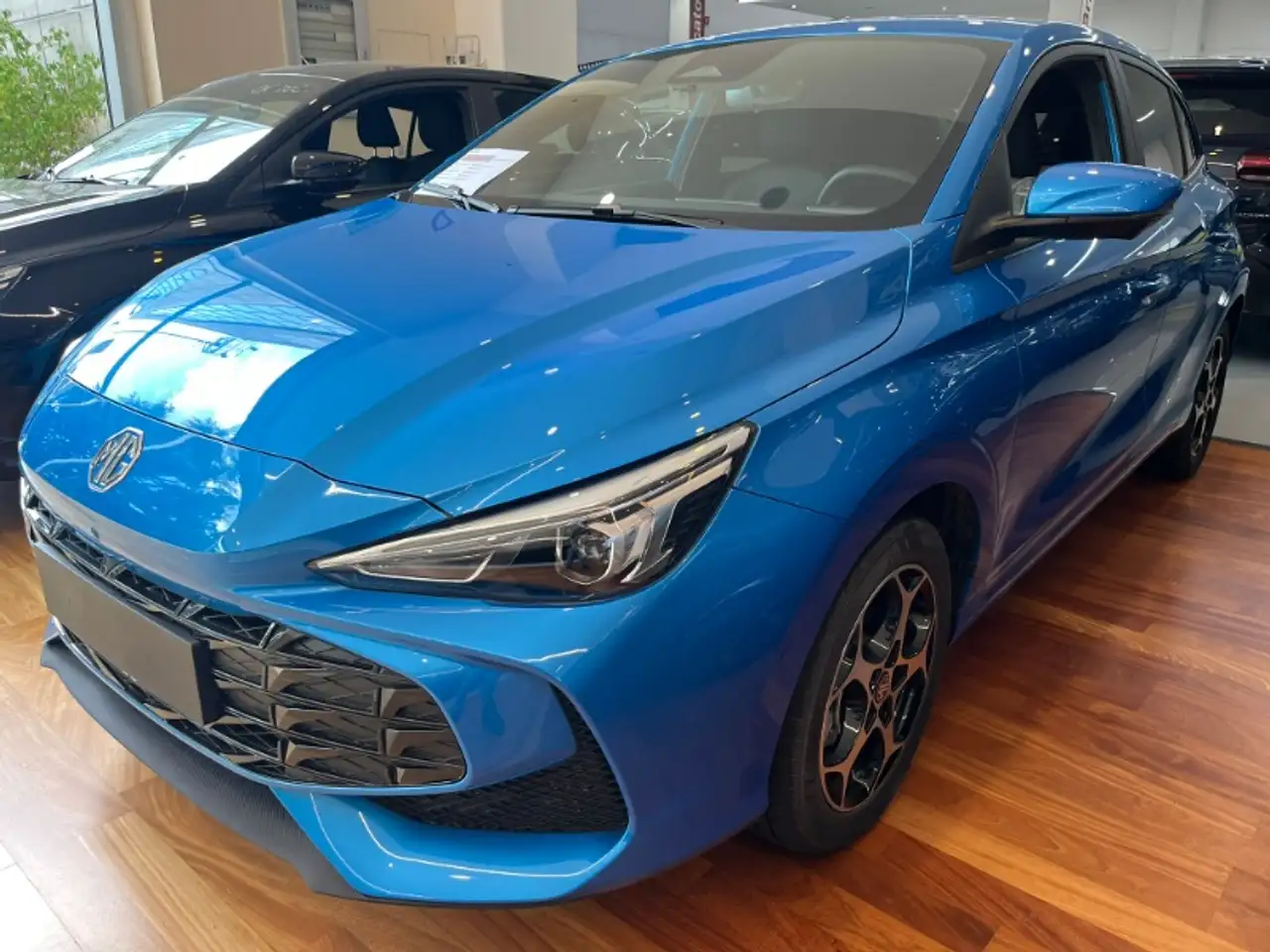 MG MG3 3 1.5 Hybrid+ Luxury — photo 1 of 11