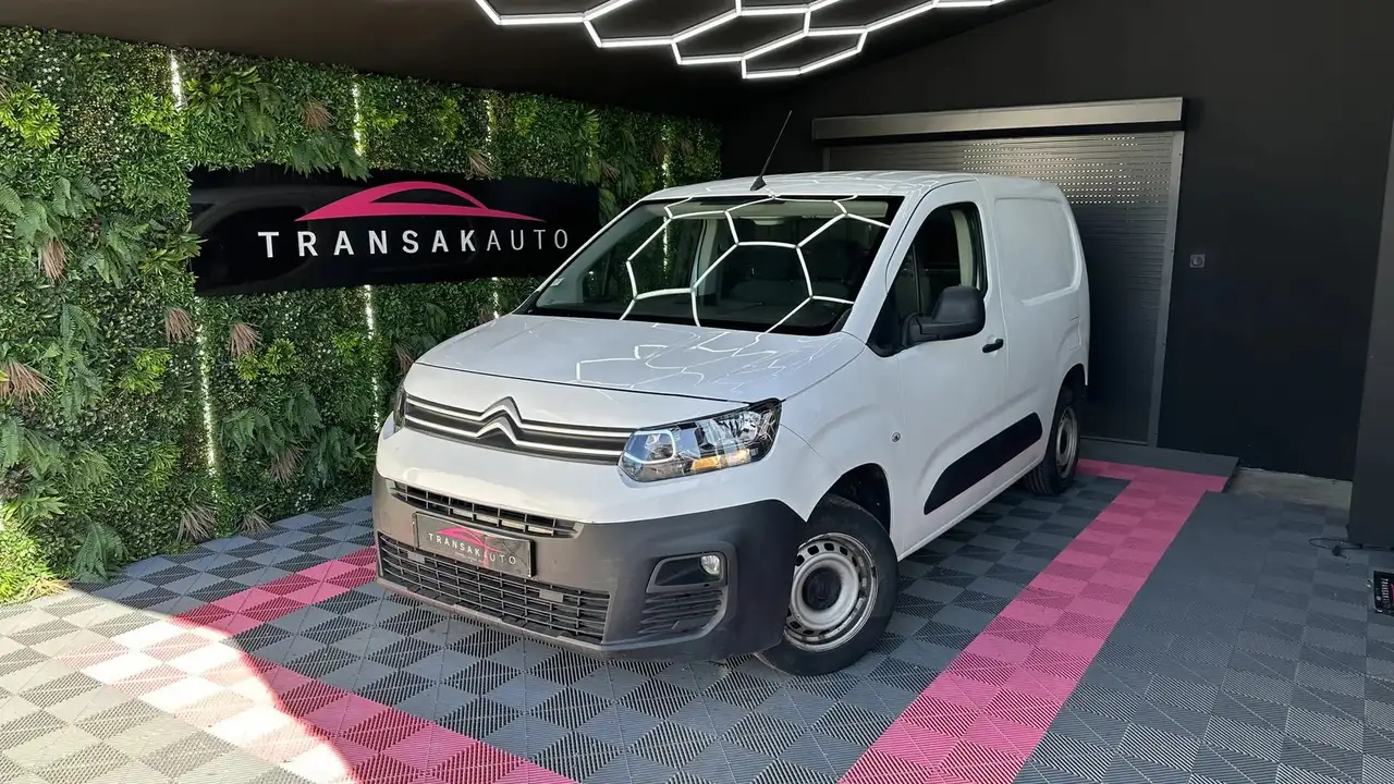 Citroen Berlingo BVM 102 cv - Bluetooth Radar AR Climatisation Regulateur — photo 1 of 33