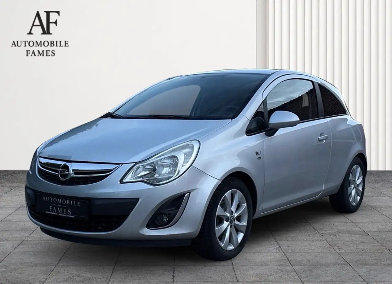 Opel Corsa 1,4 Benzin 150 Jahre /Klima/Tempo/Sitzh/ — photo 1 of 18