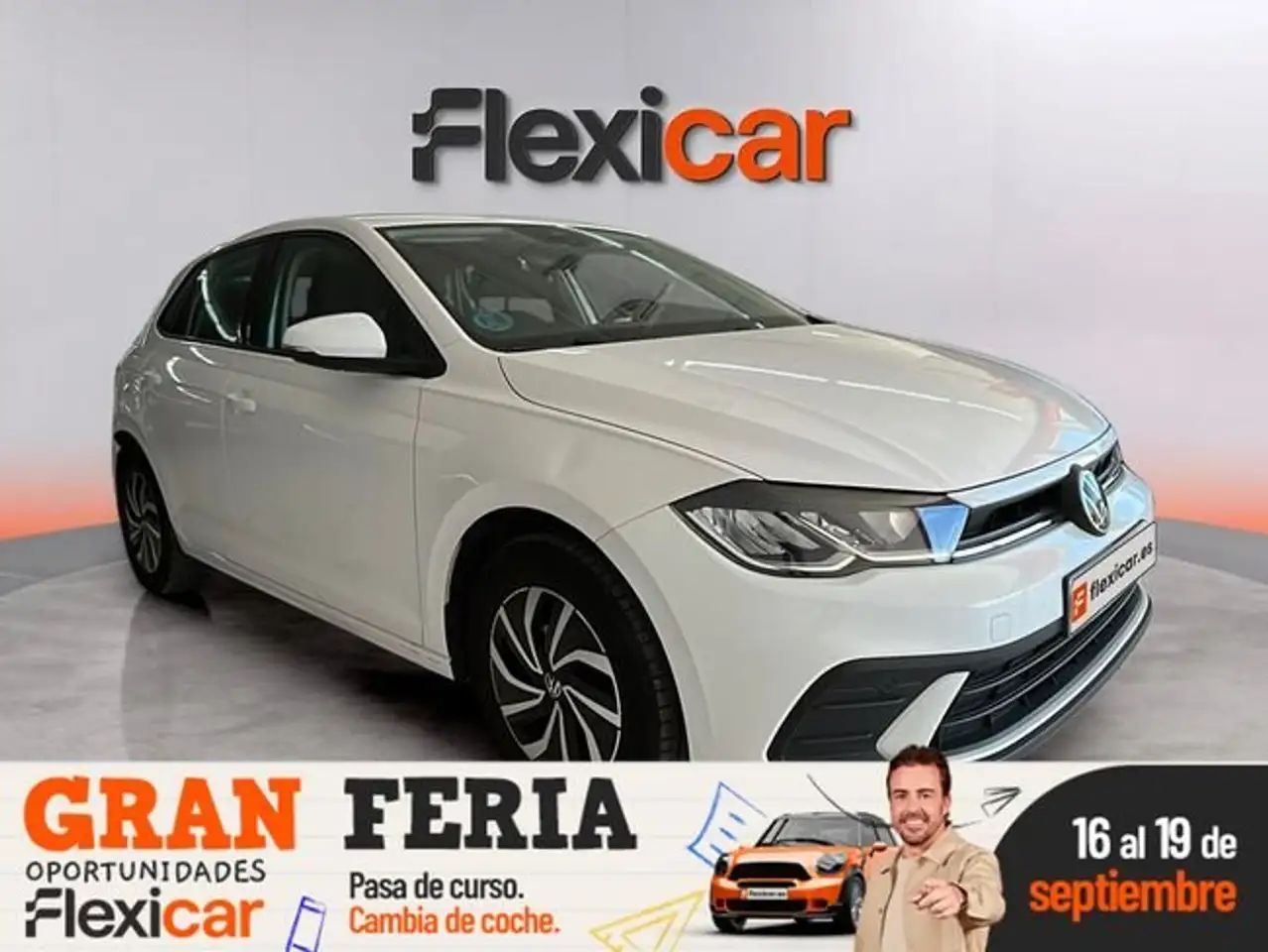Volkswagen Polo 1.0 TSI Life 70kW — photo 1 of 15