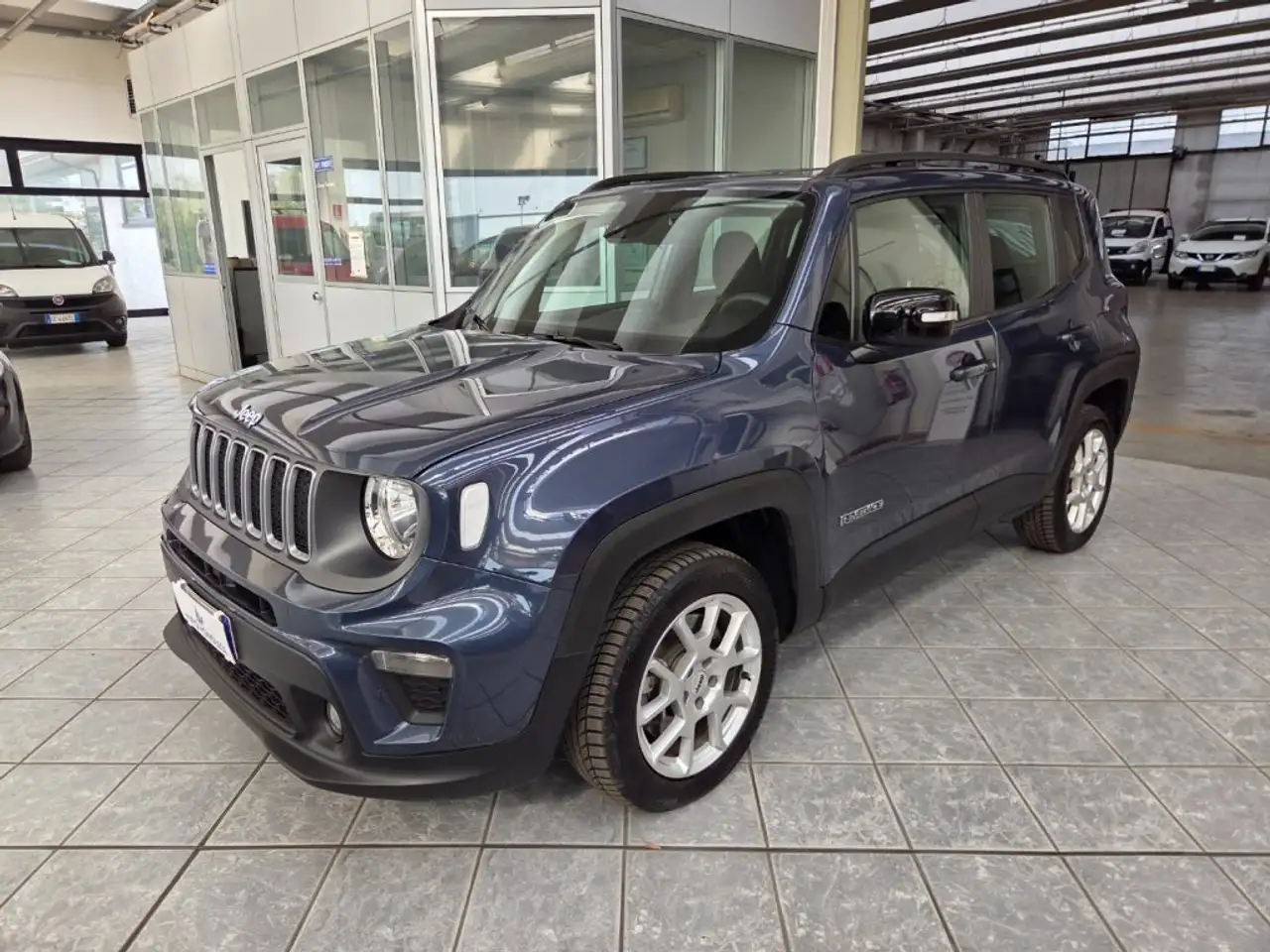 Jeep Renegade 1.3 T4 180CV PHEV 4xe AT6 Limited — photo 1 of 20