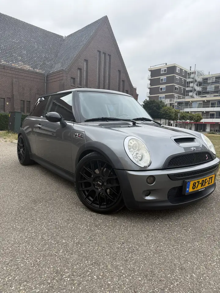 MINI Cooper S R53 1.6 Cooper S — photo 1 of 20
