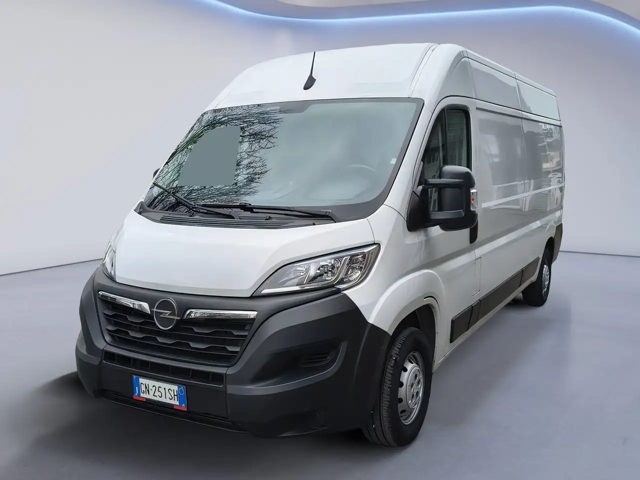 Opel Movano 33 L3H2 BlueHDi 140 CV — photo 1 of 9