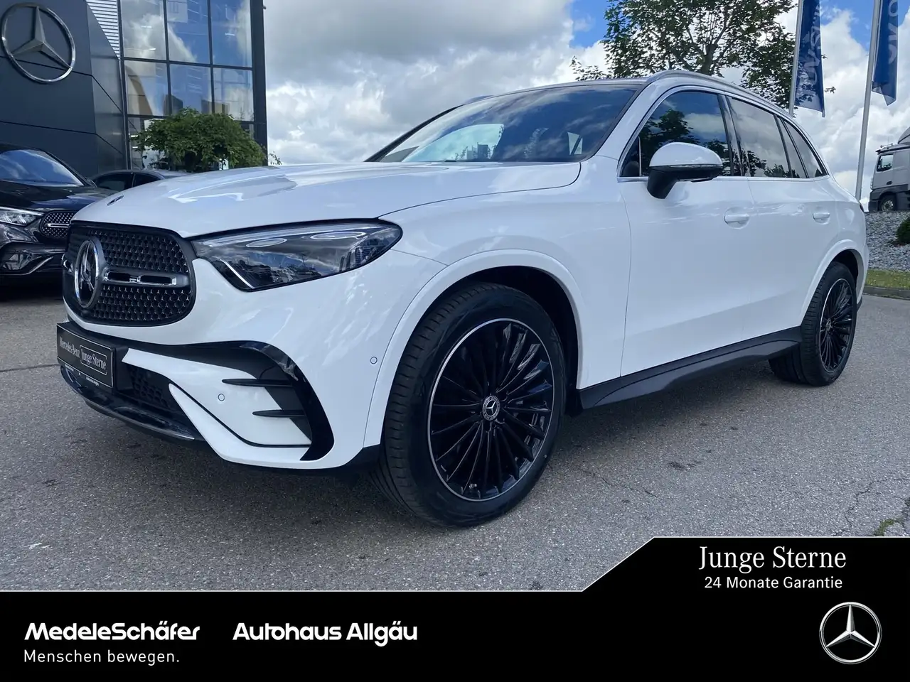 Mercedes-Benz GLC 220 GLC 220 d 4M AMG Distro AHK Memo Pano Burm Sport — photo 1 of 21