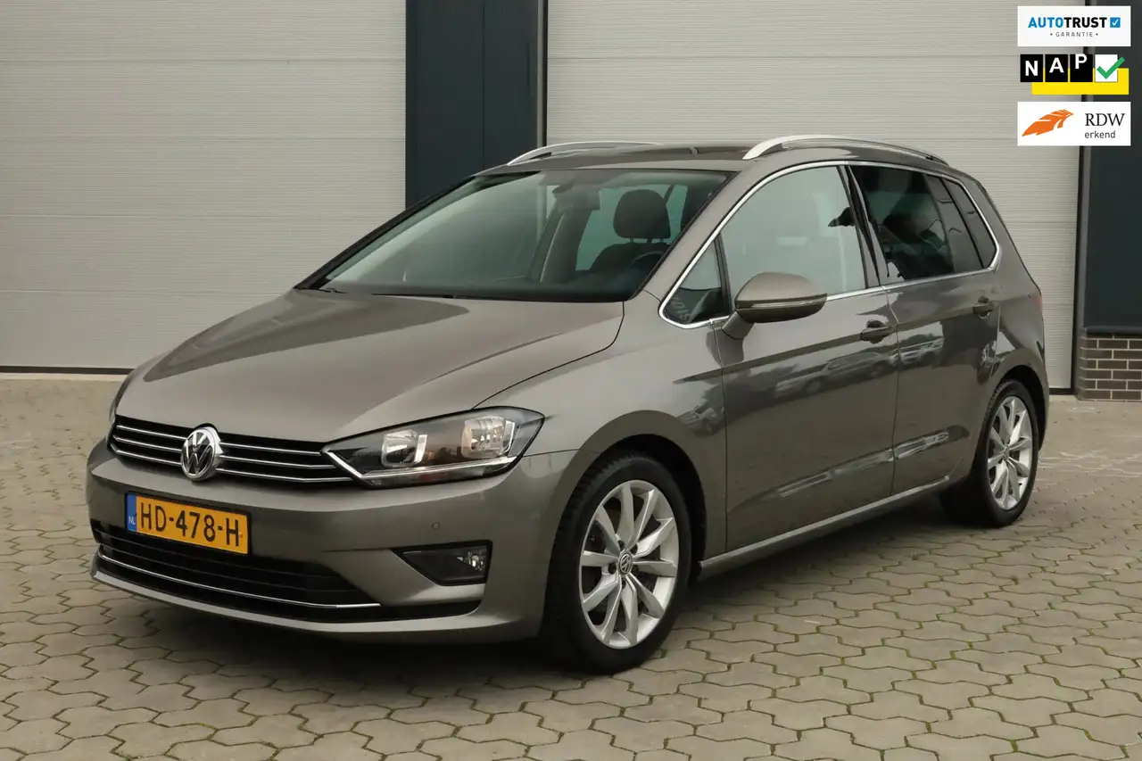 Volkswagen Golf Sportsvan 1.4 TSI Highline Pano Trekhaak — photo 1 of 34
