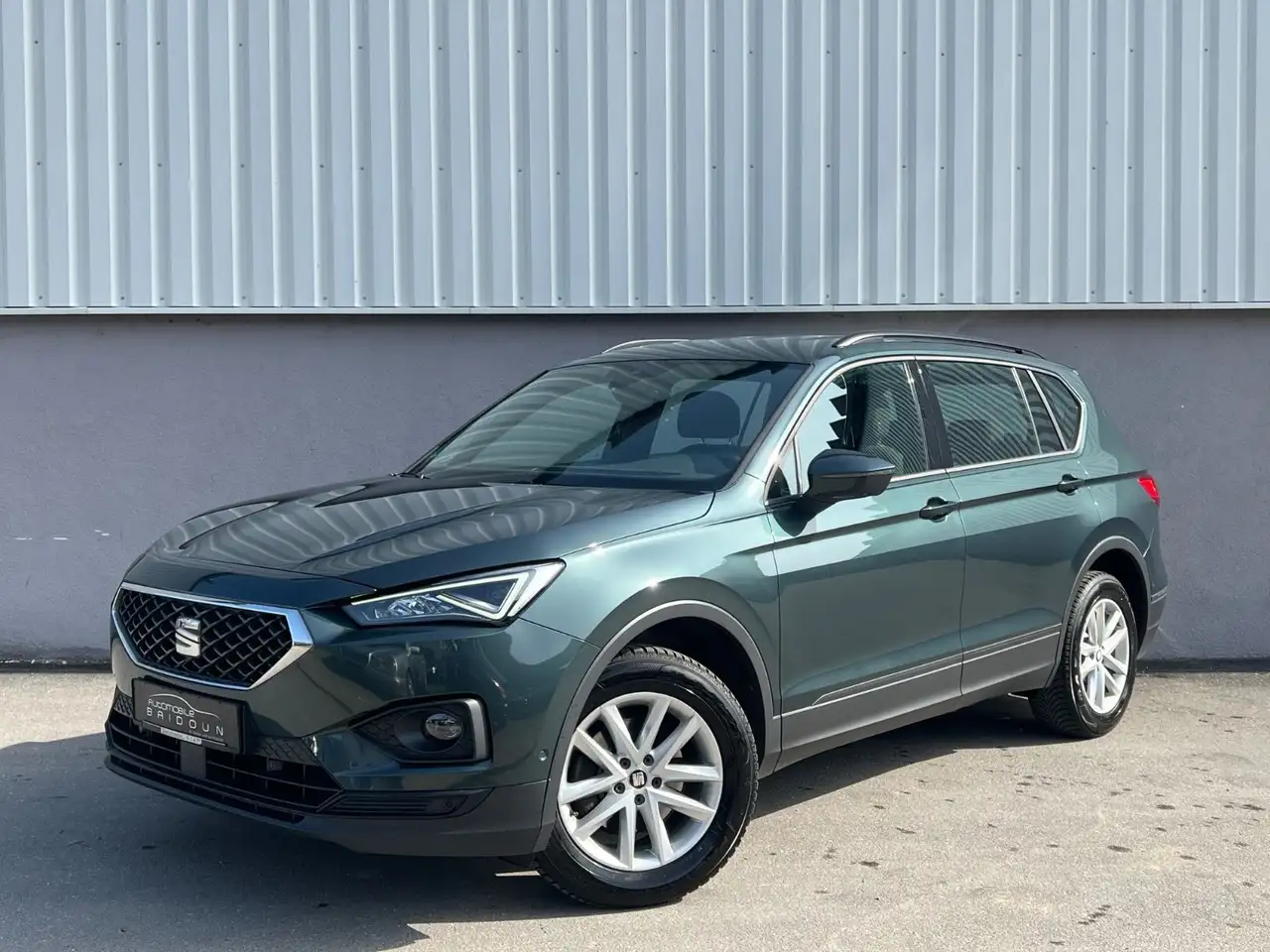 SEAT Tarraco *7SITZE*NAVI*LED*AHK*TÜV NEU* — photo 1 of 16
