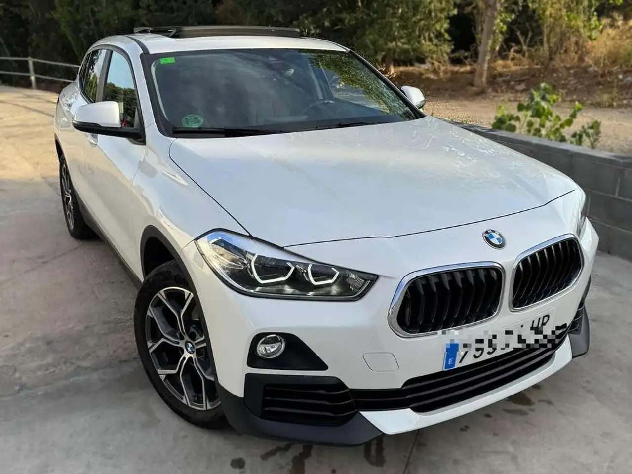 BMW X2 sDrive18i — photo 1 of 15