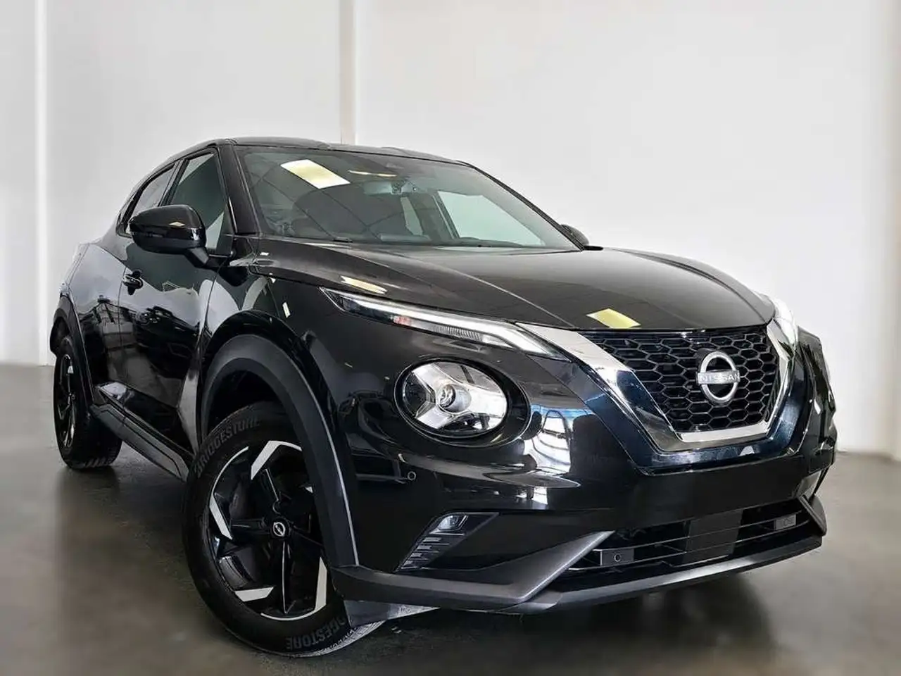 Nissan Juke DIG-T 84 kW (114 CV) 6M/T N-Connecta — photo 1 of 15