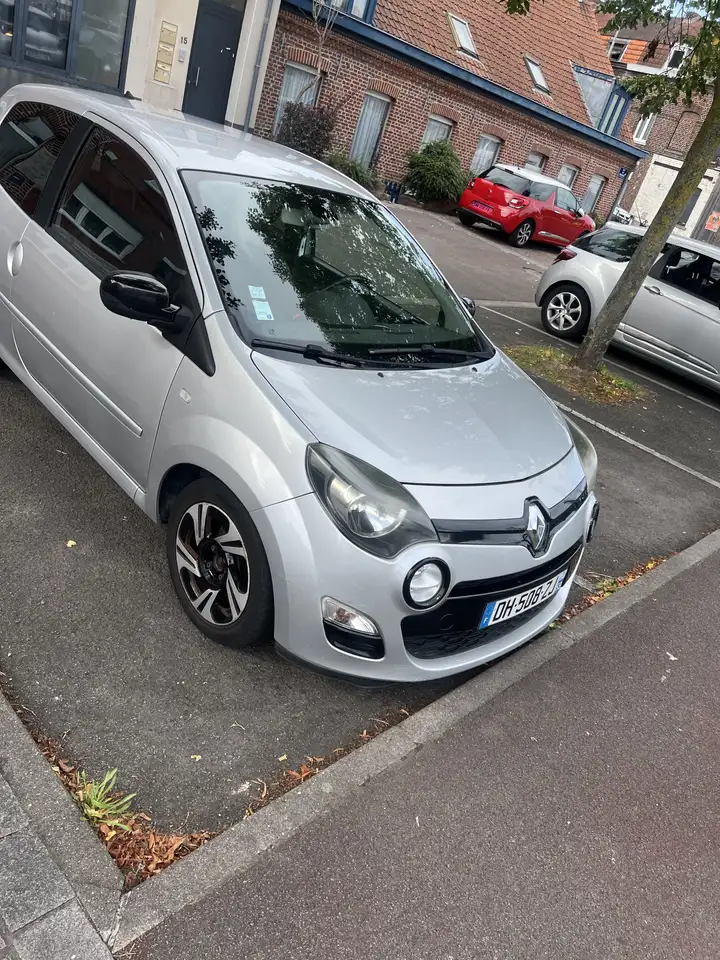 Renault Twingo 1.2 16V 75 ECO2 AIR EURO 5 — photo 1 of 3