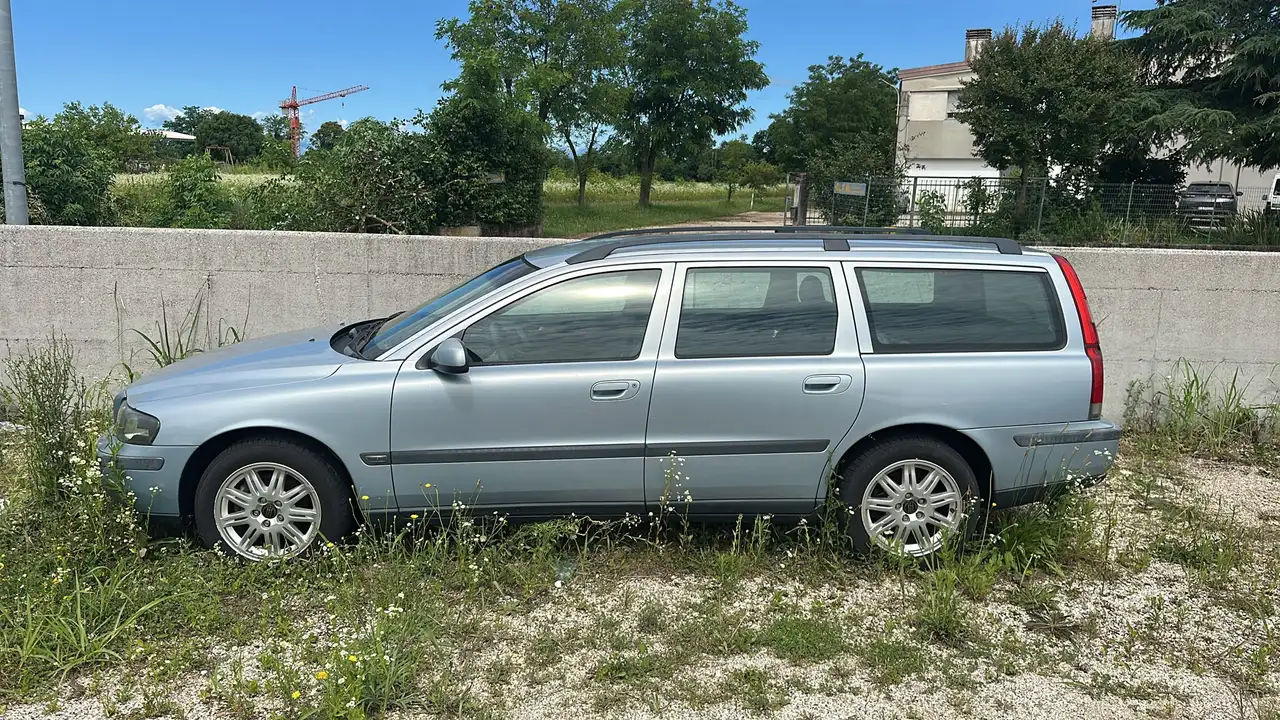 2003 Volvo V70 V70 II 2000 2.4 d5 Optima tg. CE107WR, photograph 3