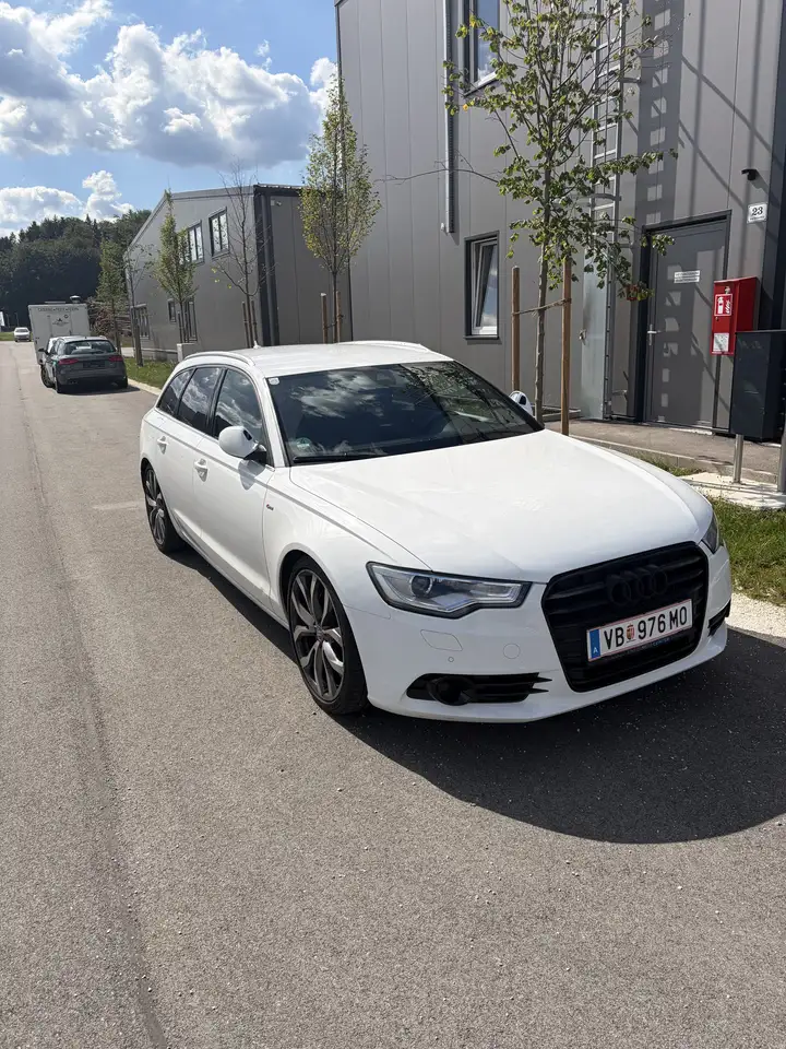 Audi A6 Avant 3,0 TDI quattro Fleet DPF S-tronic — photo 1 of 11