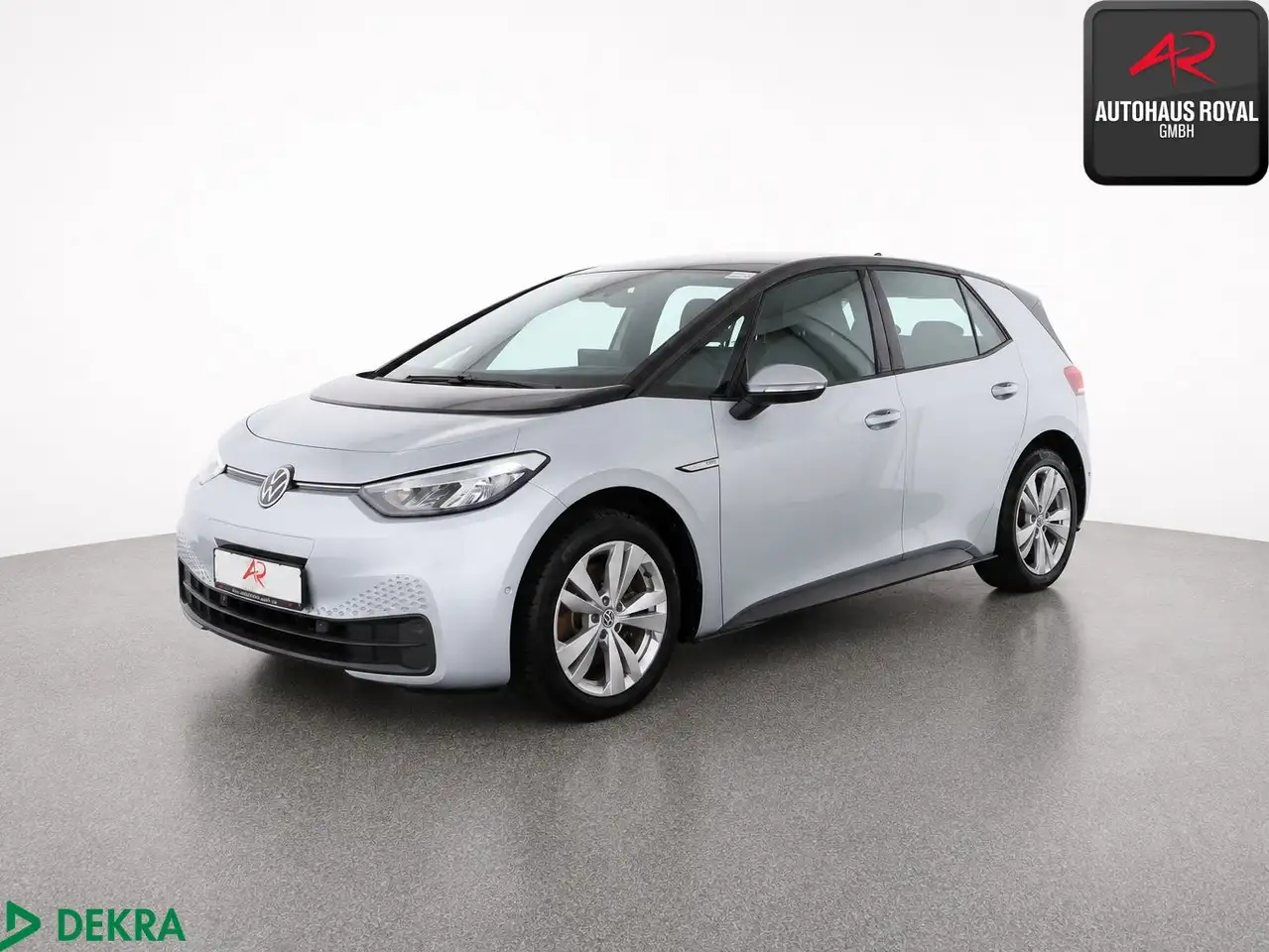 Volkswagen ID.3 PRO PERFORMANCE WÄRMEPUMPE,HUD,KEYLESS,SH — photo 1 of 21