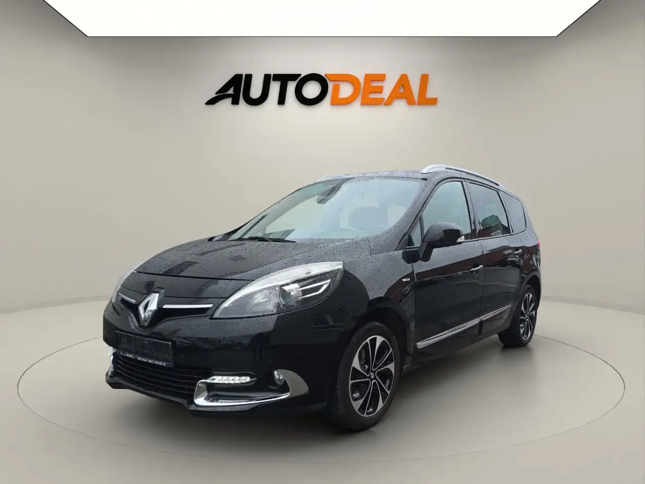 Renault Grand Scenic BOSE Edition*Navi*Kamera*Tempo*AHK* — photo 1 of 18