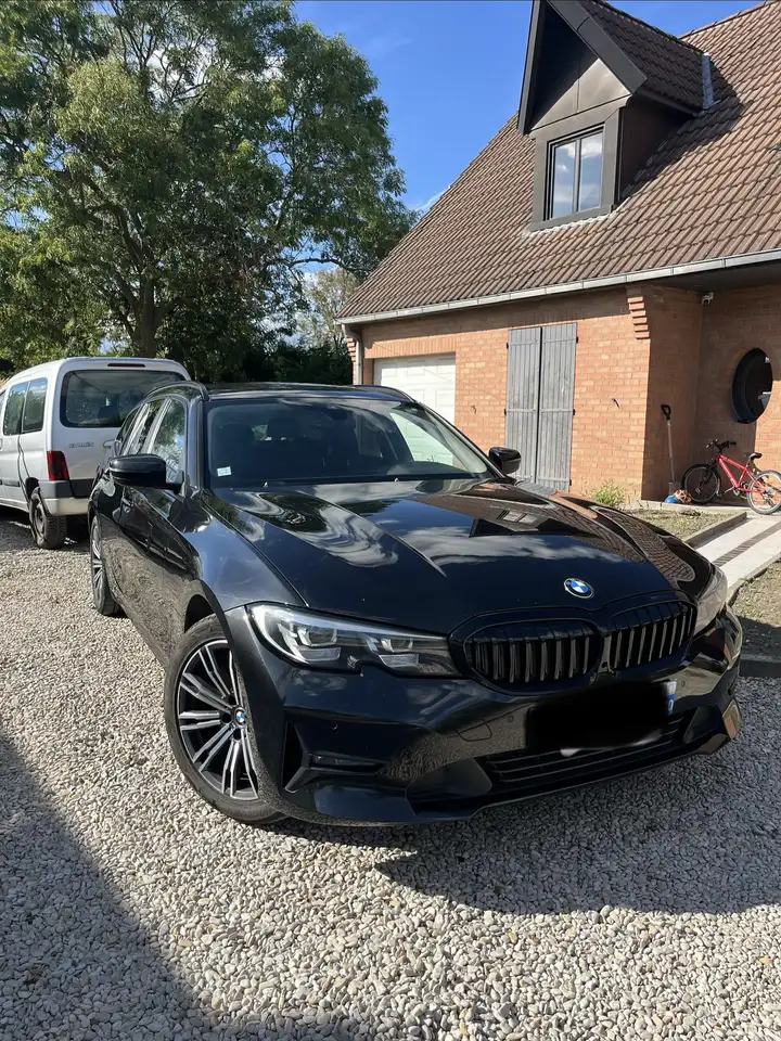 BMW 318 Touring 318d 143 ch Edition Business A — photo 1 of 3