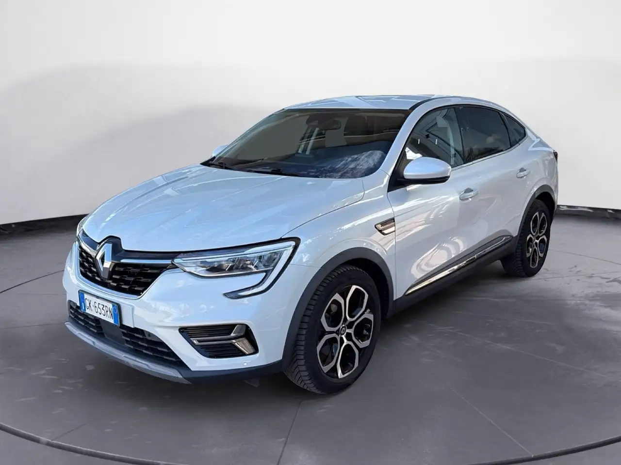 Renault Arkana 1.6 Full Hybrid E-TECH 145 INTENS — photo 1 of 15
