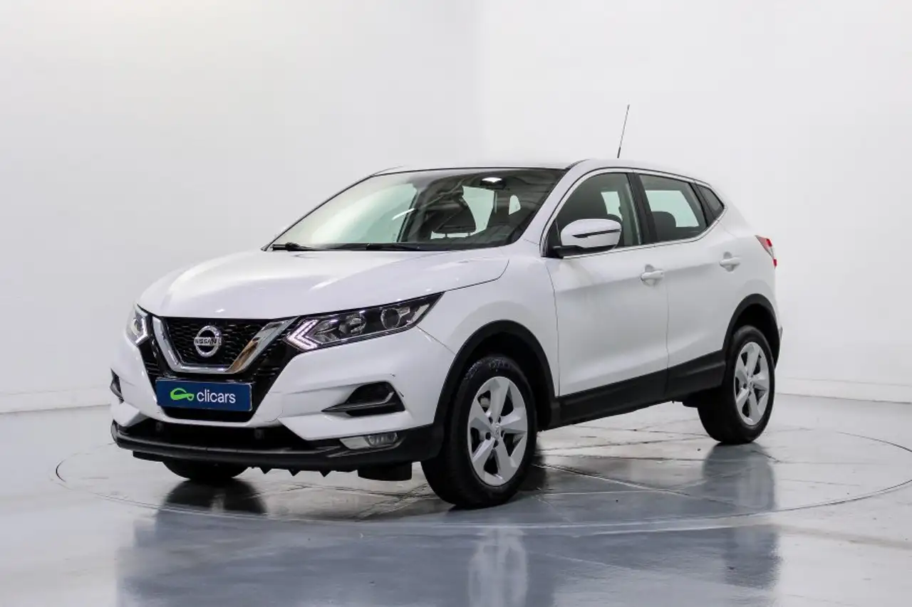 Nissan Qashqai 1.5dCi Acenta 4x2 85kW — photo 1 of 36