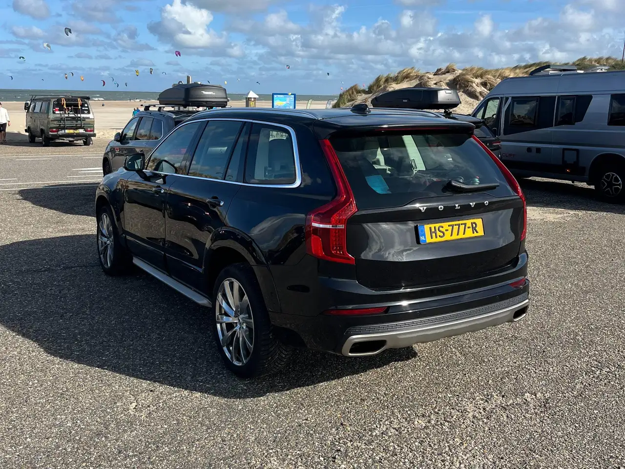 Volvo XC90 XC90 T8 | Black | inscription | Massage — photo 1 of 5
