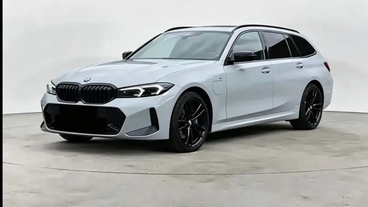 BMW 330 TOURING G21 LCI 2 330e xDrive 292 ch BVA8 M Sport — photo 1 of 5