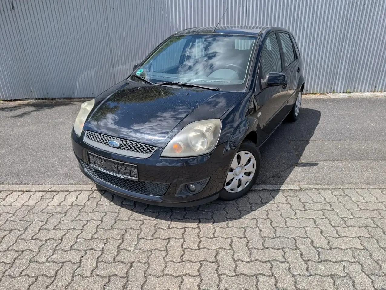 Ford Fiesta 1.4 Style — photo 1 of 12