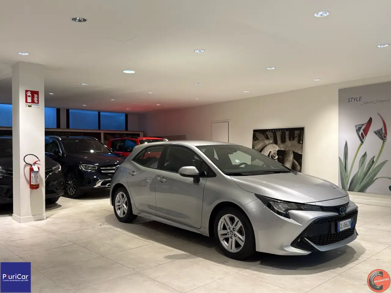 2022 Toyota Corolla 1.8 Hybrid E-CVT FHEV Navi Cruise Fari LED DAB, photograph 2