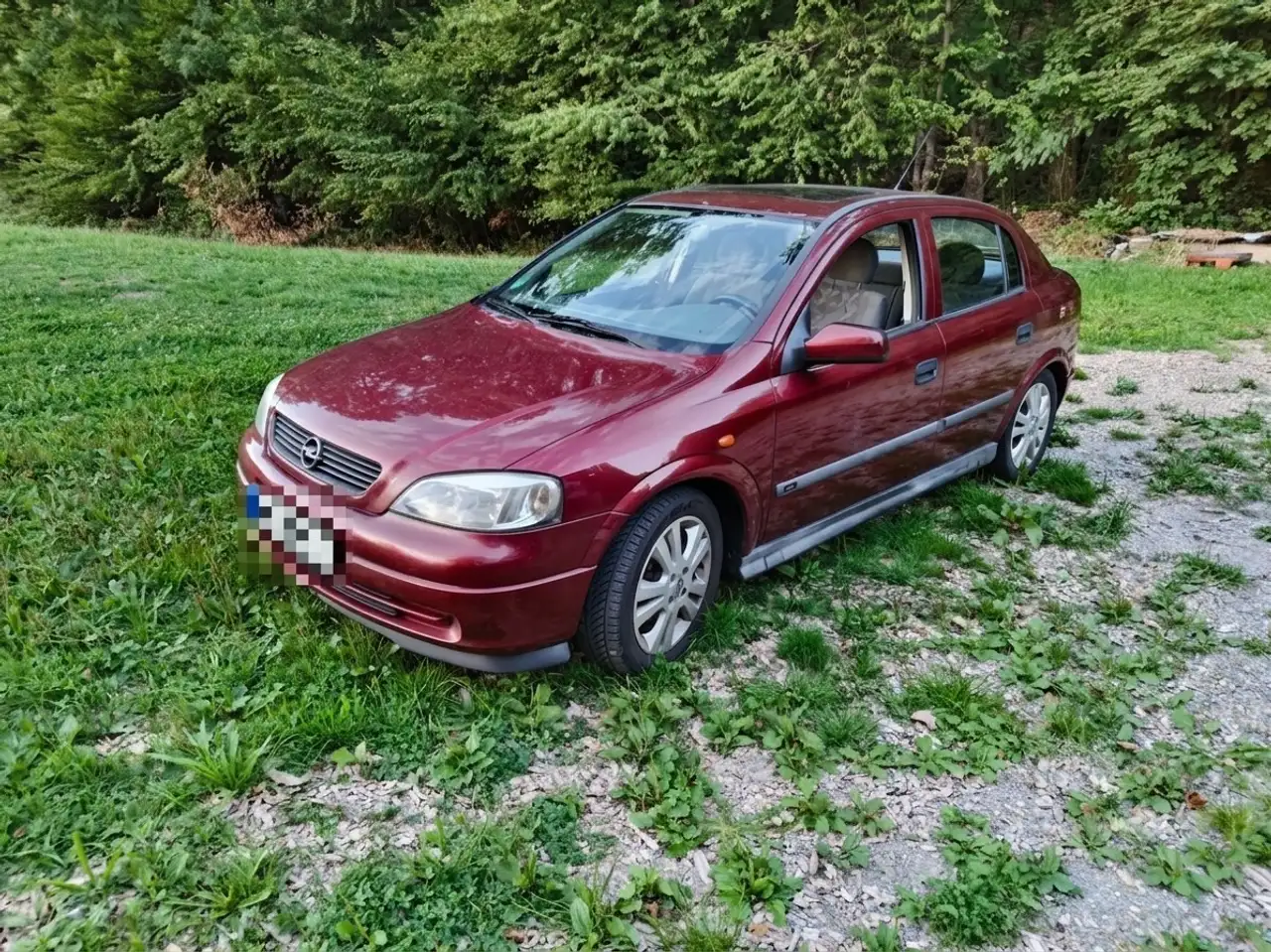 Opel Astra 1.6 Comfort — photo 1 of 14