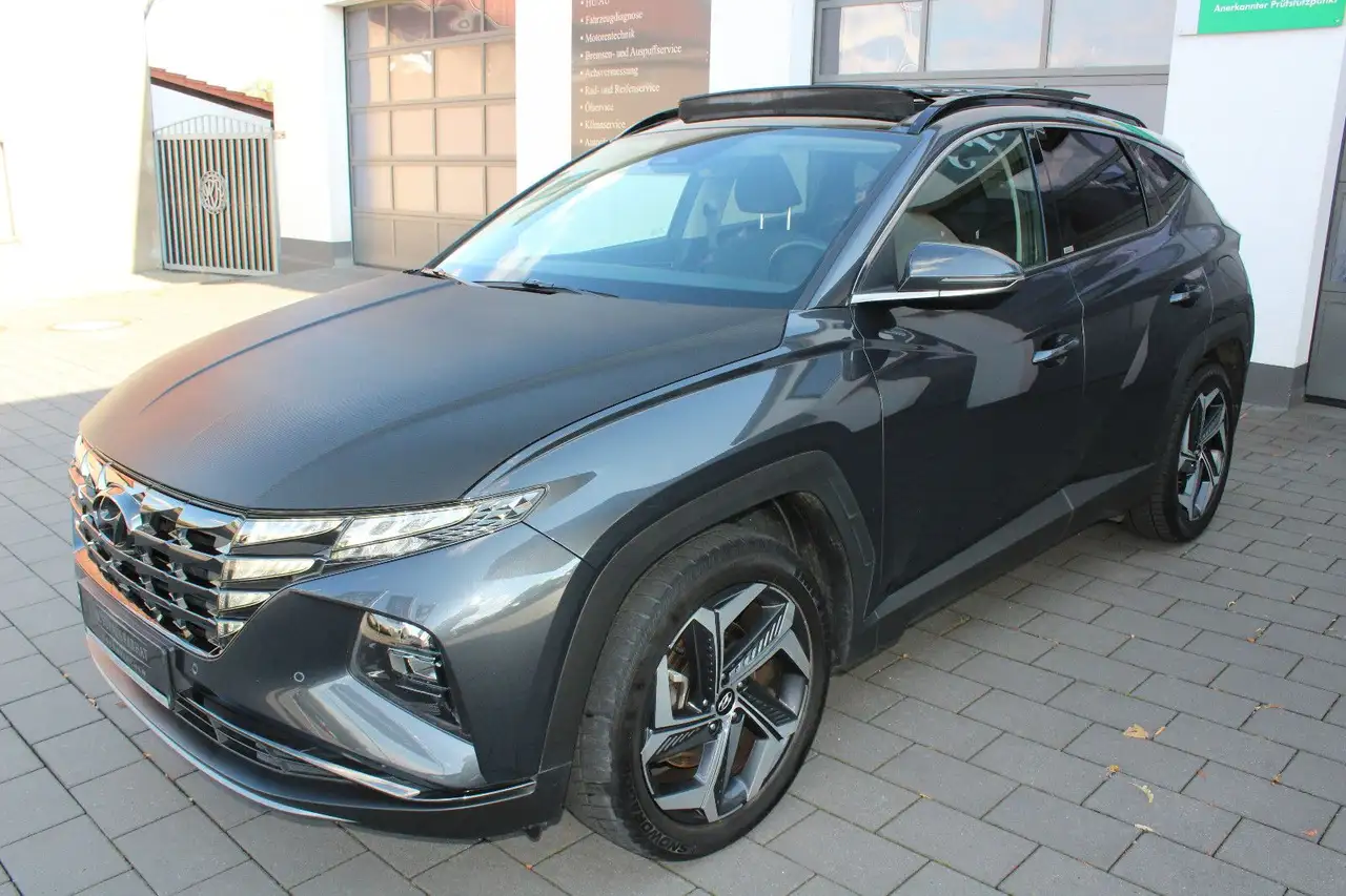 Hyundai TUCSON Trend Plug-In Hybrid 4WD (PANORAMADACH) — photo 1 of 25