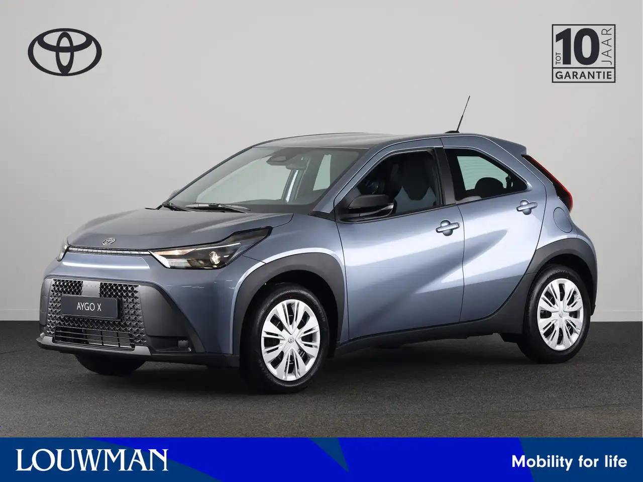 Toyota Aygo X Hybrid 115 play — photo 1 of 21