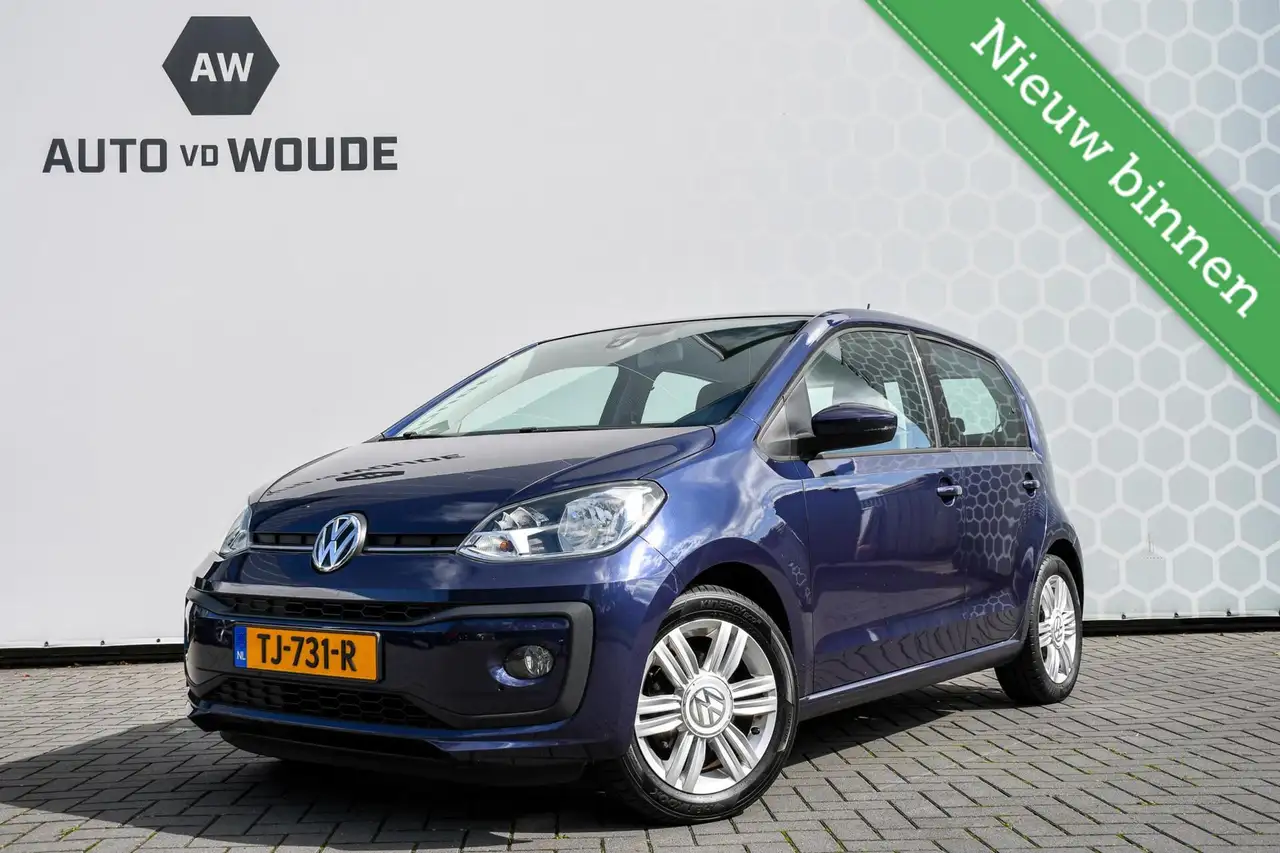 Volkswagen up! 1.0 BMT HIGH up! Cruise control Camera NAP — photo 1 of 37