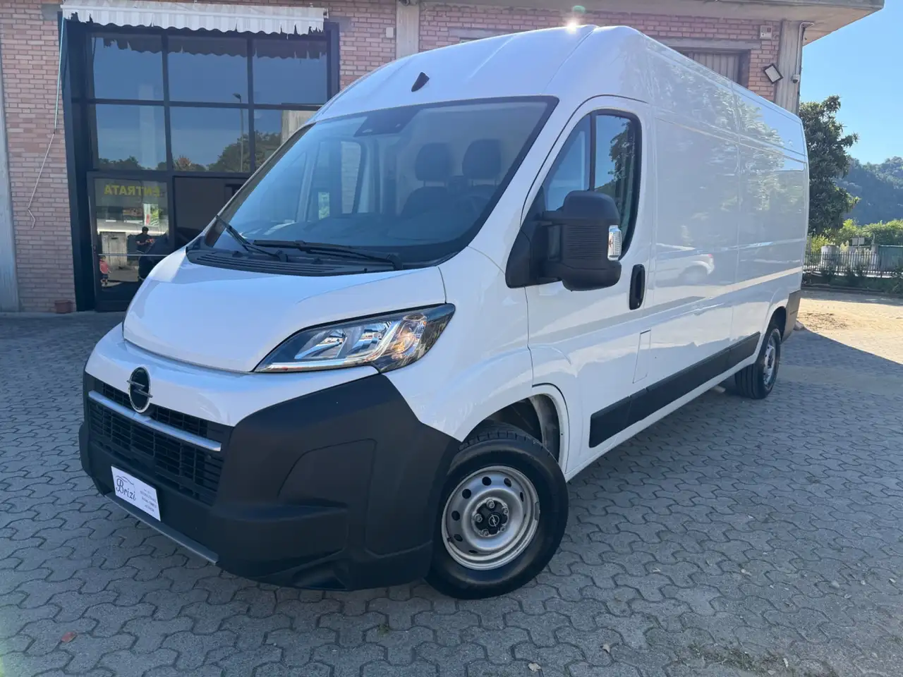 Opel Movano Movano 35 2.2 140cv S&S PL-TM — photo 1 of 10