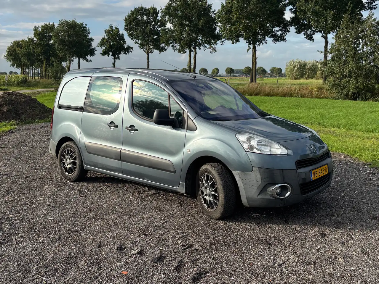 Peugeot Partner Partner 120 1.6eHDI L1XT Pr - automaat — photo 1 of 16