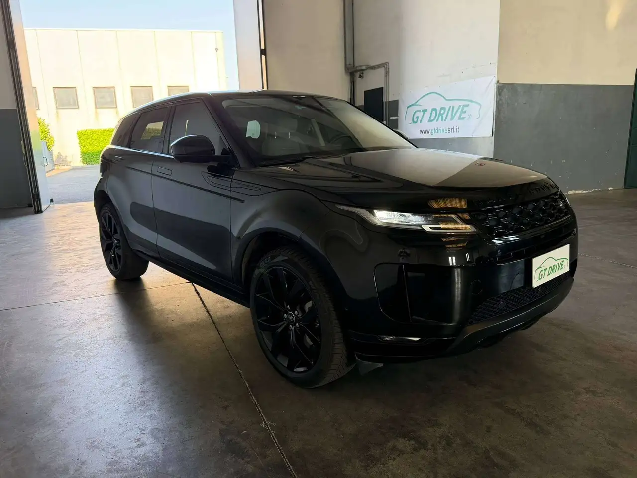 2019 Land Rover Range Rover Evoque Range Rover Evoque II 2019 2.0d i4mhevSE awd 180CV, photograph 5