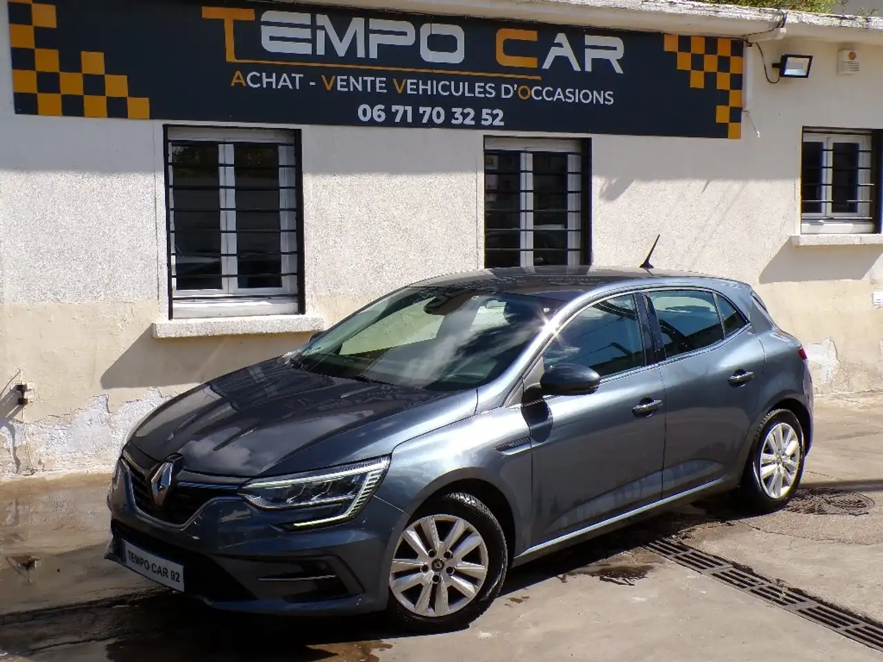 Renault Megane Mégane IV Berline TCe 140 EDC FAP Business — photo 1 of 24