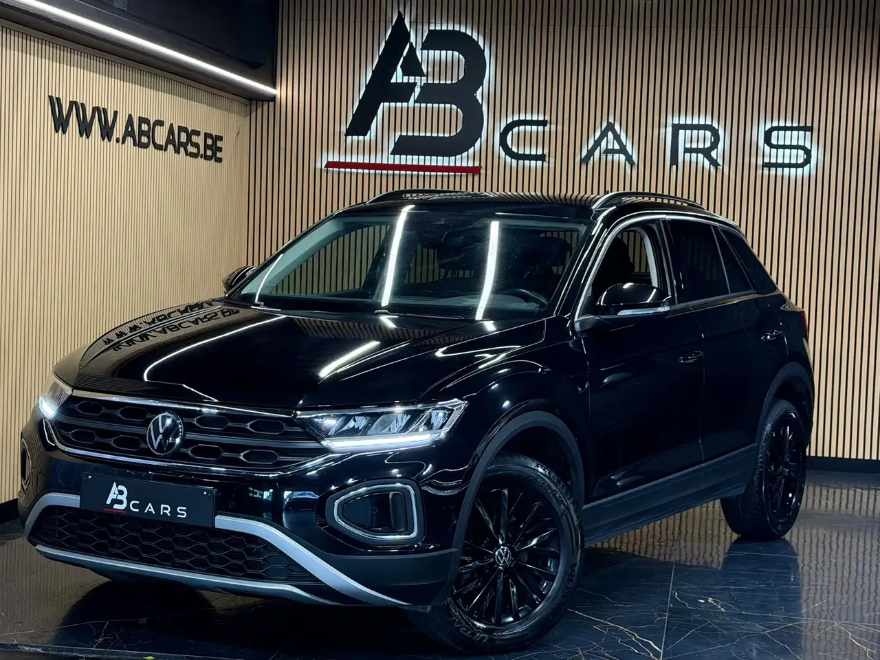 Volkswagen T-Roc 1.0 TSI * SPORT * GARANTIE 12 MOIS * 1ER PROP * 12-2022 * — photo 1 of 15