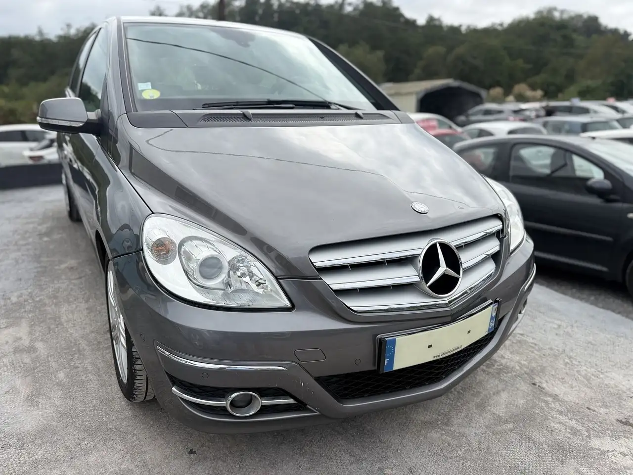 Mercedes-Benz B 200 200 CDI DESIGN — photo 1 of 7