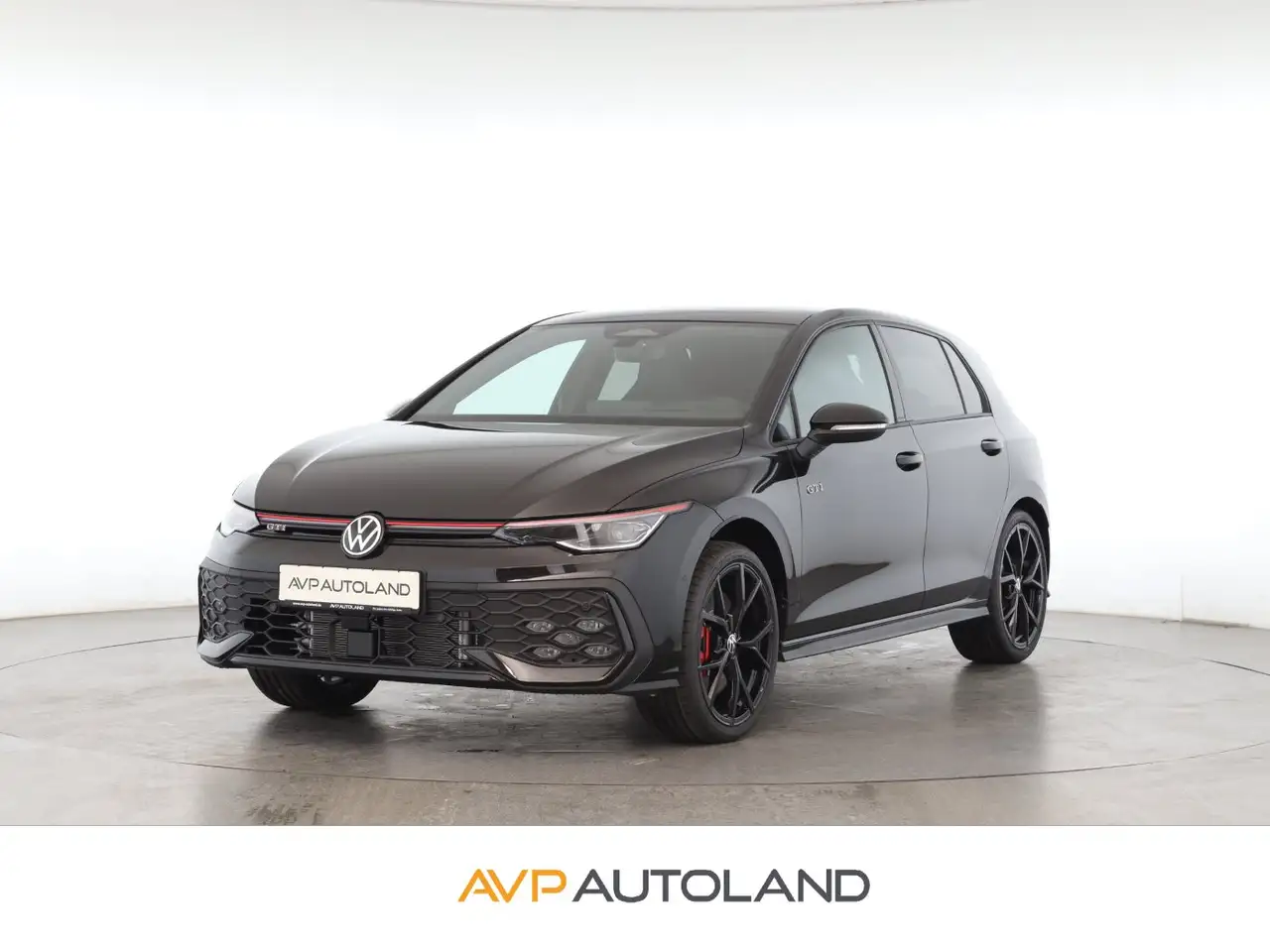 Volkswagen Golf GTI Golf VIII GTI 2.0 TSI DSG | PANO | HARMAN | — photo 1 of 15