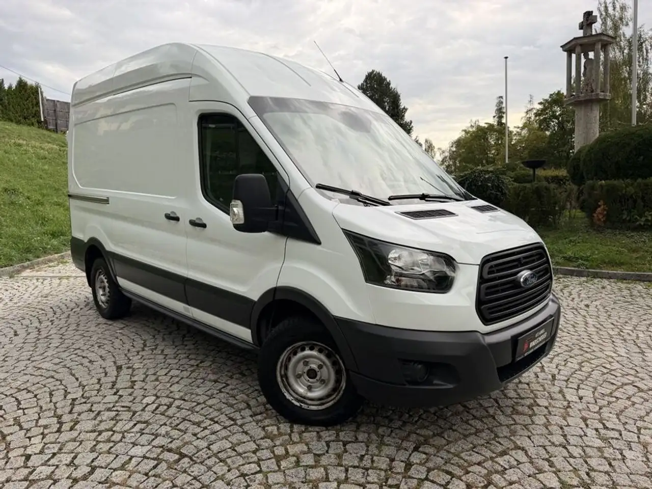 Ford Transit 350 L2 Trend ALLRAD KLIMA — photo 1 of 16