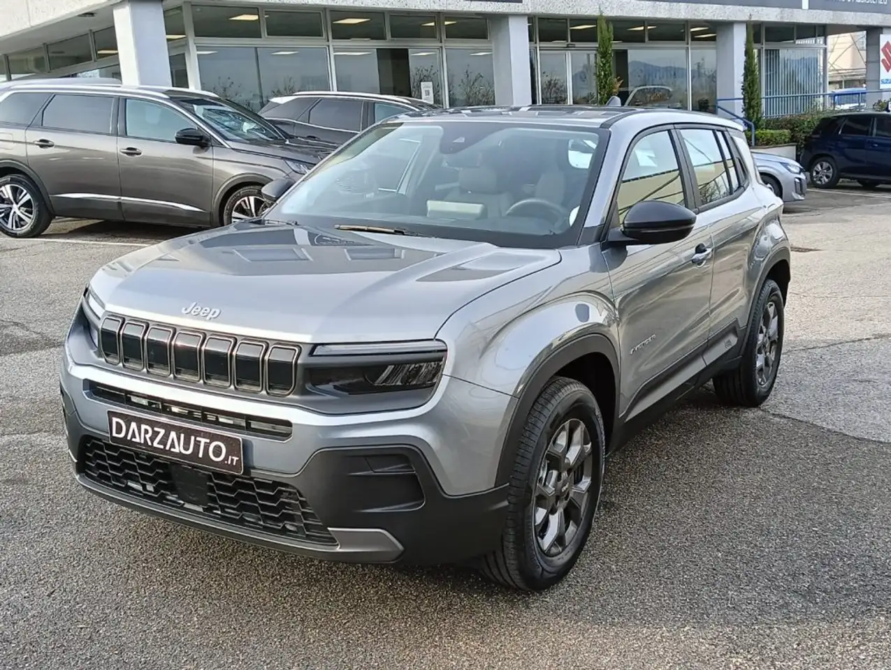 Jeep Avenger 1.2 100cv Longitude — photo 1 of 15