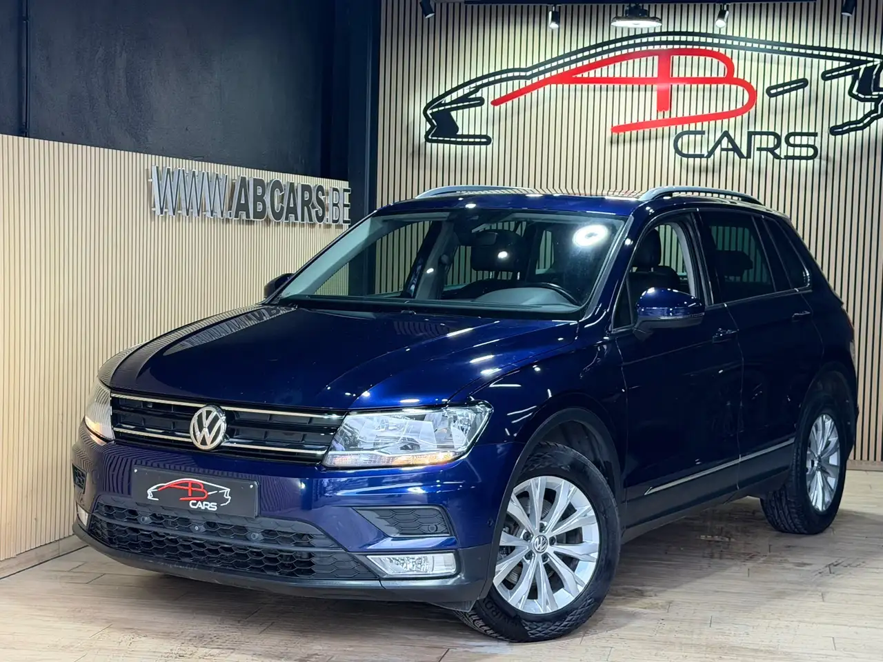 Volkswagen Tiguan 2.0 TDi * SPORT * 1ER PROP * GARANTIE 12 MOIS * HIGHLINE * — photo 1 of 15