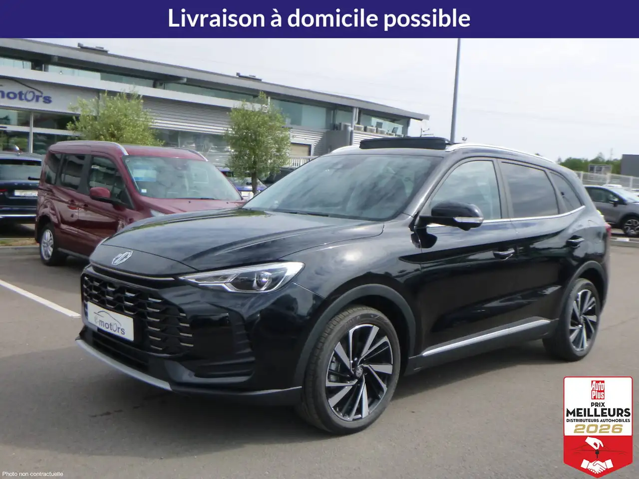 MG ZS Hybrid+ 197 Luxury +Toit vitré — photo 1 of 15