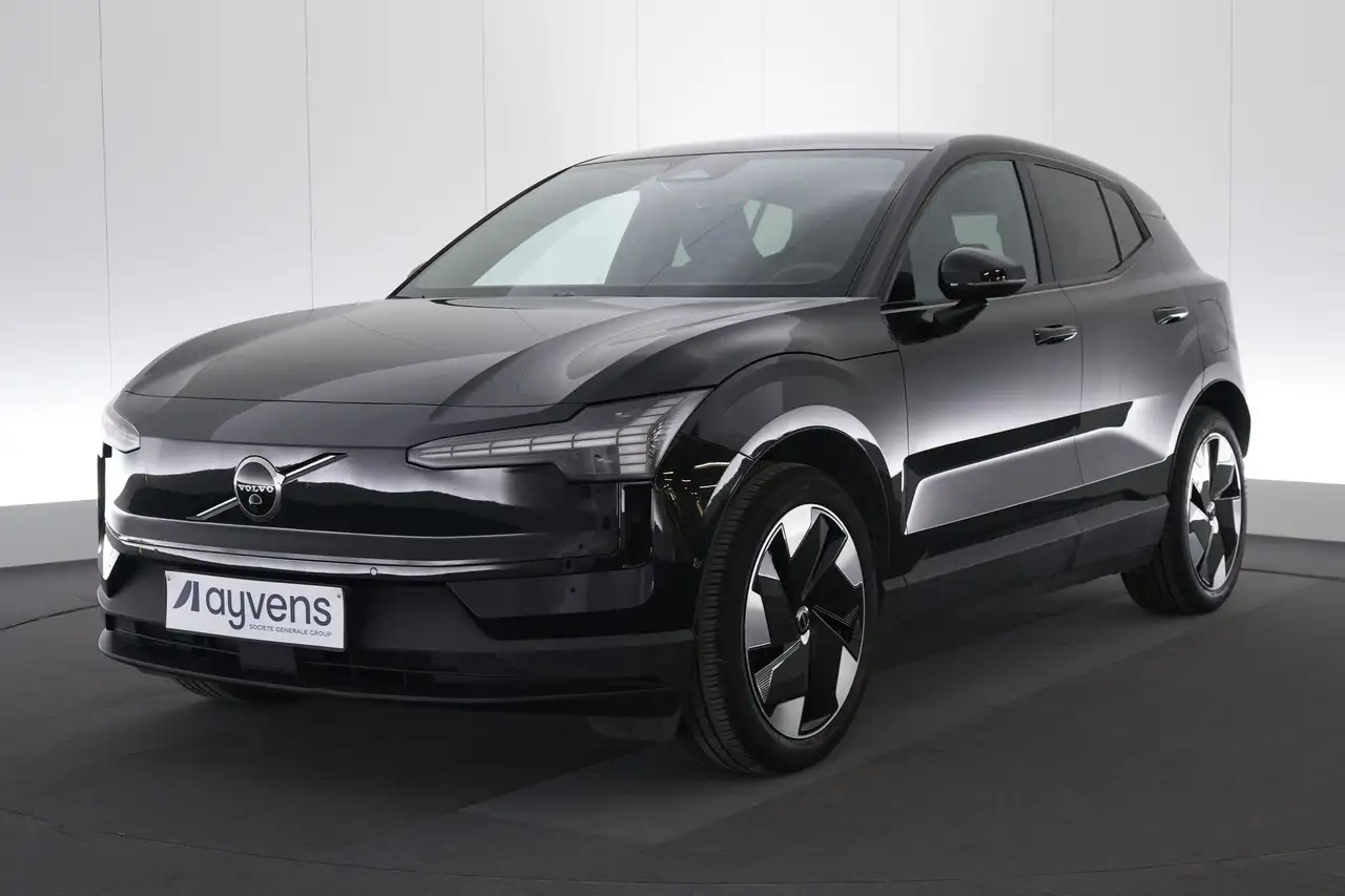 Volvo EX30 69 kWh Single Motor Ext. Range Ultra LED GPS PDC 3 — photo 1 of 31