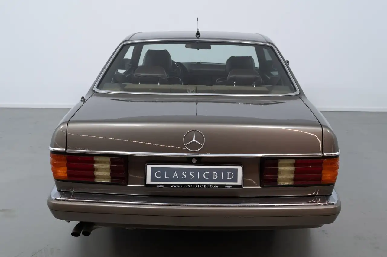 1986 Mercedes-Benz Andra 500 SEC (126 C), photograph 4