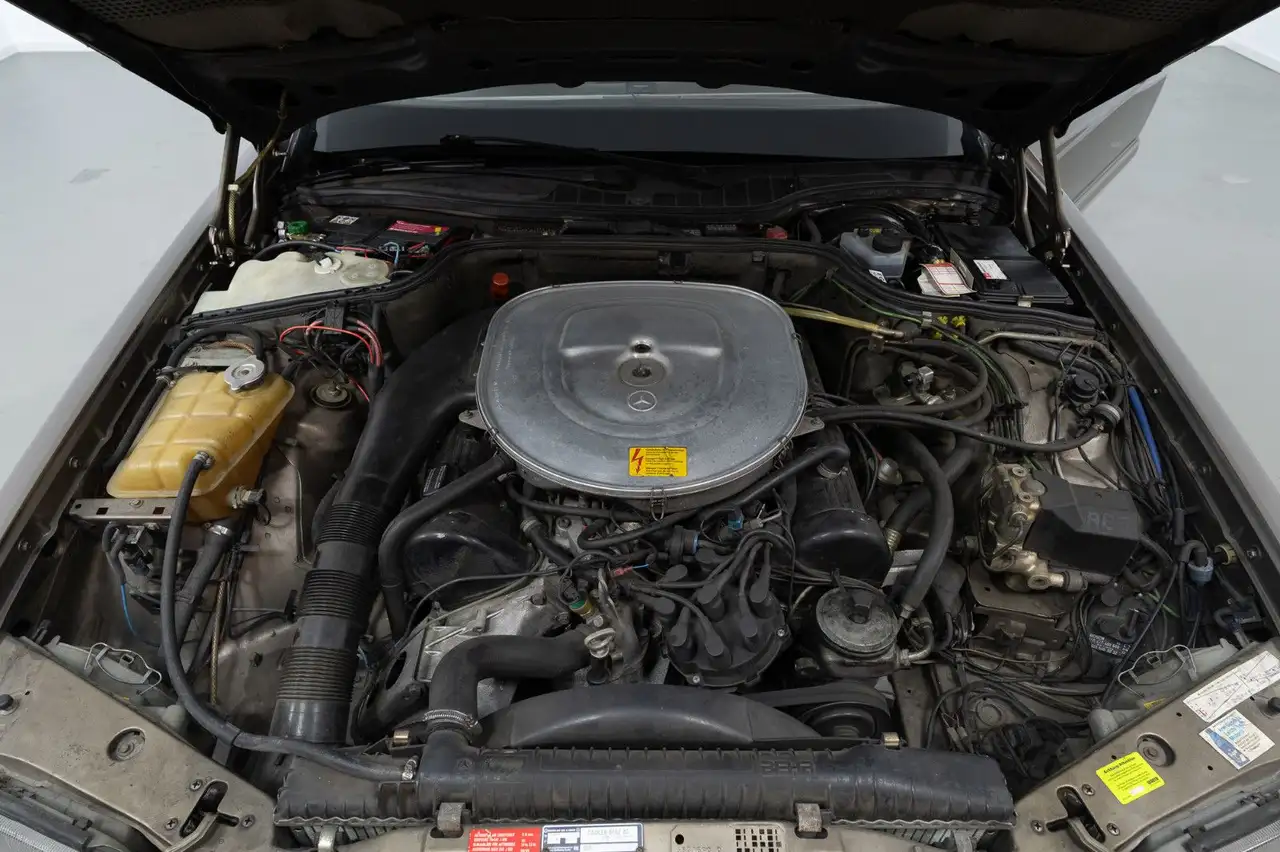 1986 Mercedes-Benz Andra 500 SEC (126 C), photograph 7
