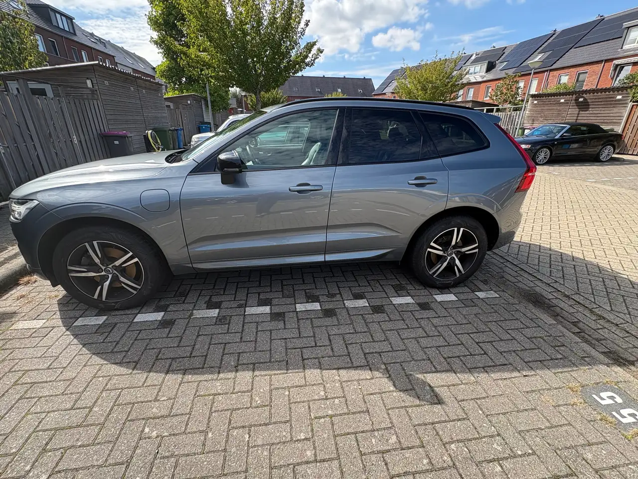 Volvo XC60 XC60 2.0 Rech. T8 R-Des. — photo 1 of 9