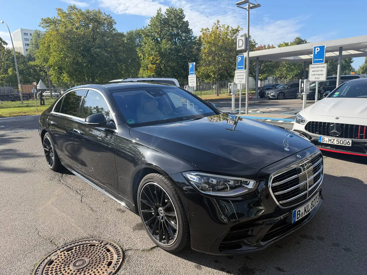 Mercedes-Benz S 350 S-Klasse Diesel d 4Matic L 9G-TRONIC — photo 1 of 30