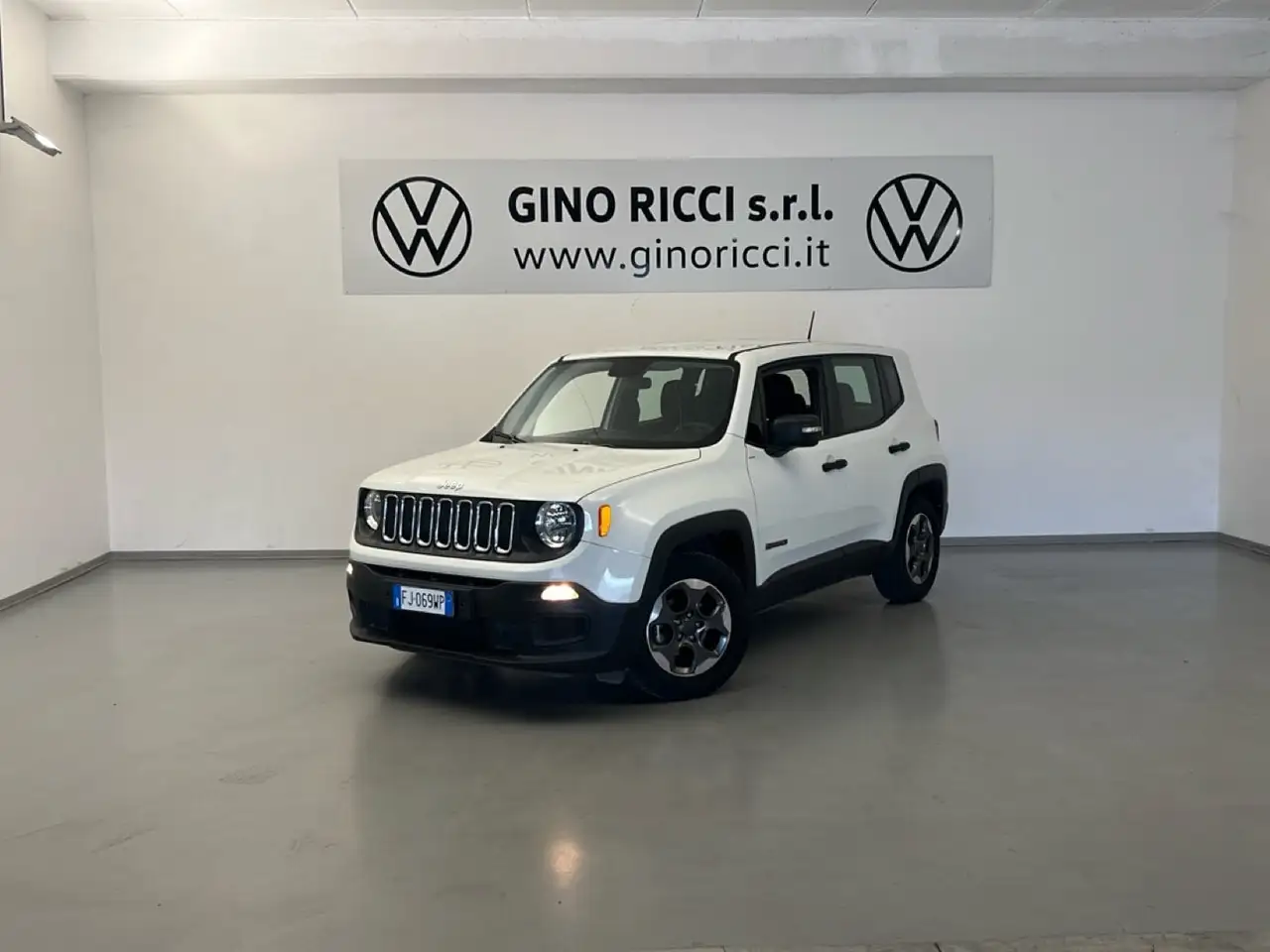 Jeep Renegade 1.6 MJet 95cv Sport — photo 1 of 15